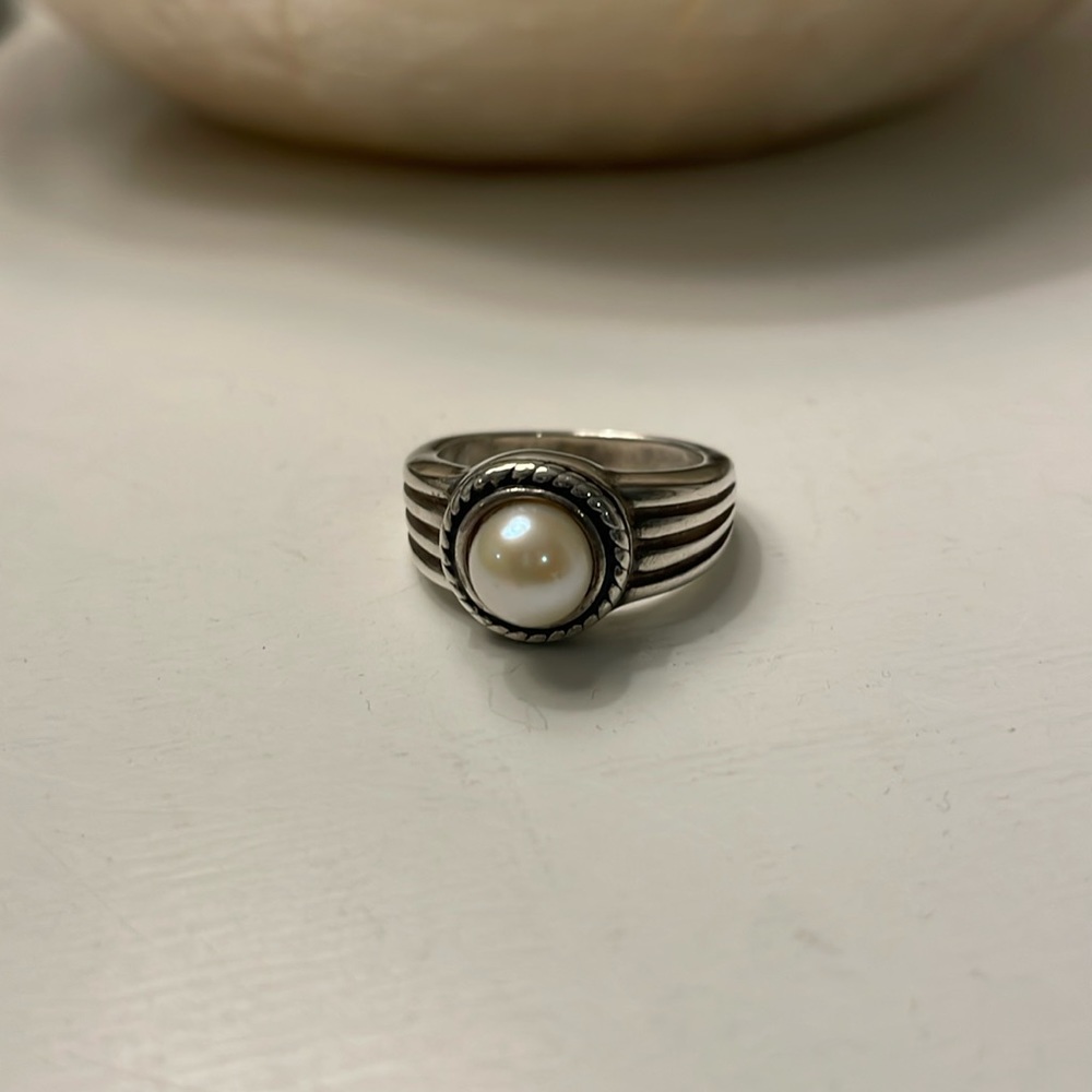 Sterling silver pearl ring.